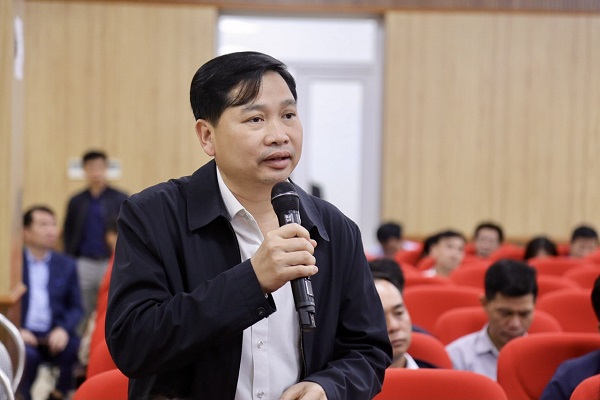 Đại diện UBND thị xã Nghi Sơn đặt câu hỏi
