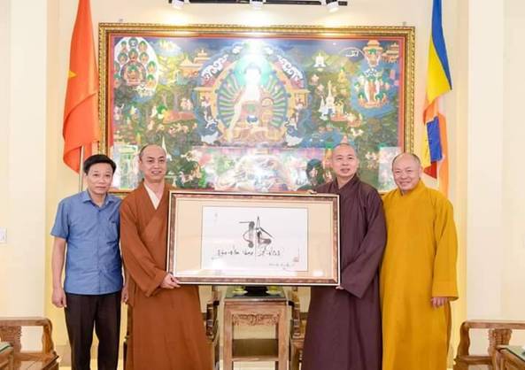https://media-phatsuonline.hn.ss.bfcplatform.vn/media-phatsuonline/2022/10/z3842168167268_344eec39cb1d9e8fb7fcbd0485ec0398.jpg